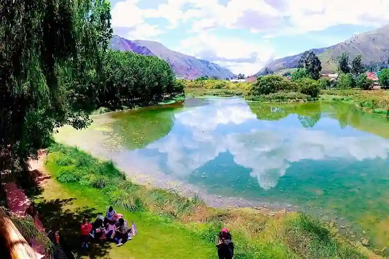 Tour laguna Espejo Azul + Humedal de Huasao
