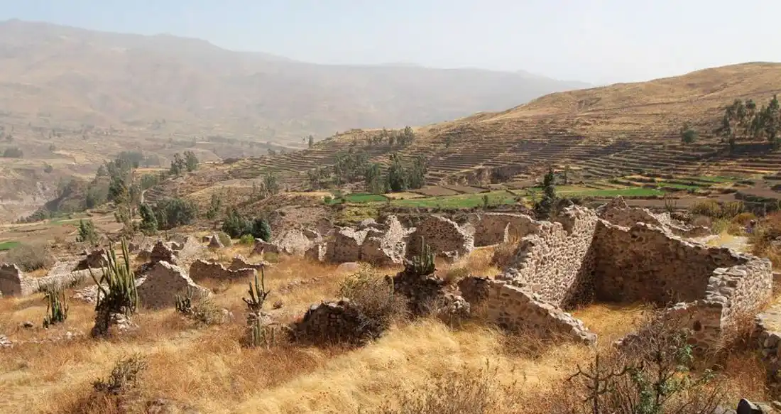 Caminata a Uyu Uyu: la ciudad de los collaguas