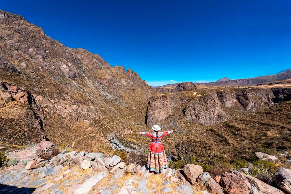 Caminata: Canocota a los baños termales La Calera