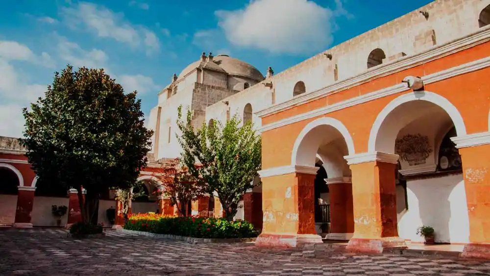 City tour Arequipa + monasterio de Santa Catalina