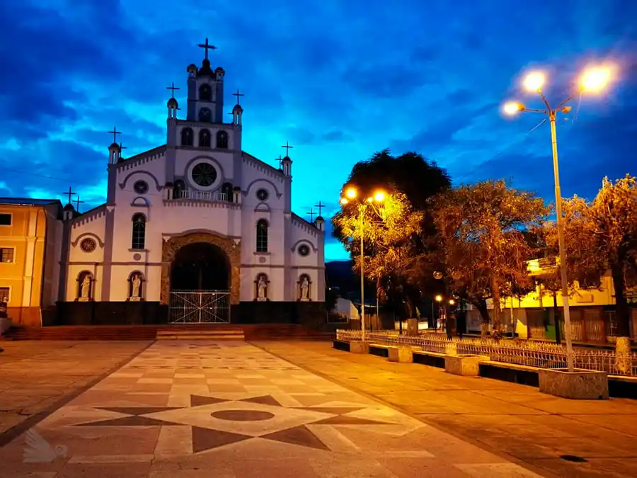 City tour Huaraz + baños termales de Monterrey