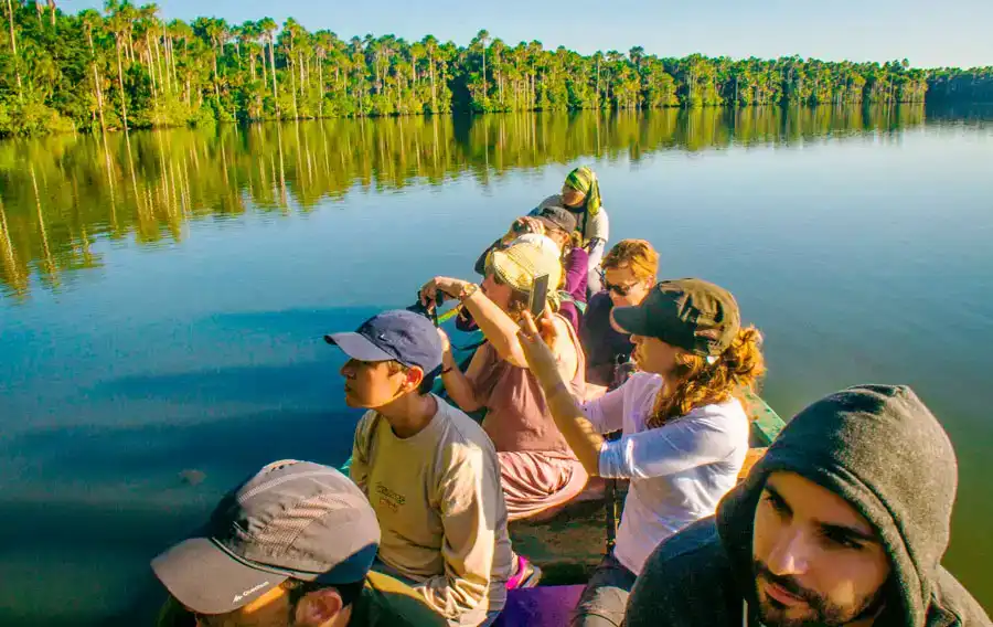 Collpa de Guacamayos + lago Sandoval 4d/3n