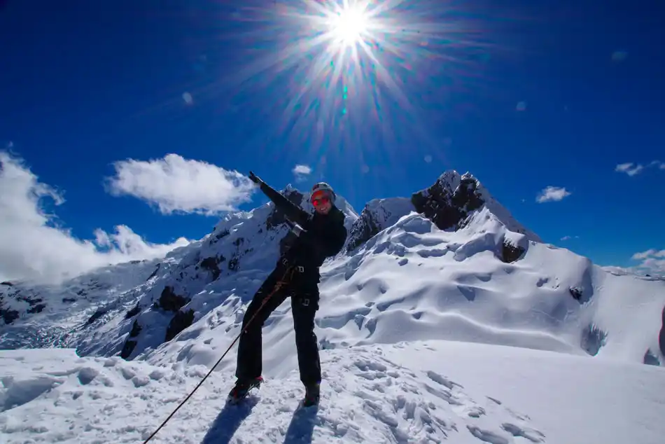 Escalada al Nevado Mateo desde Huaraz