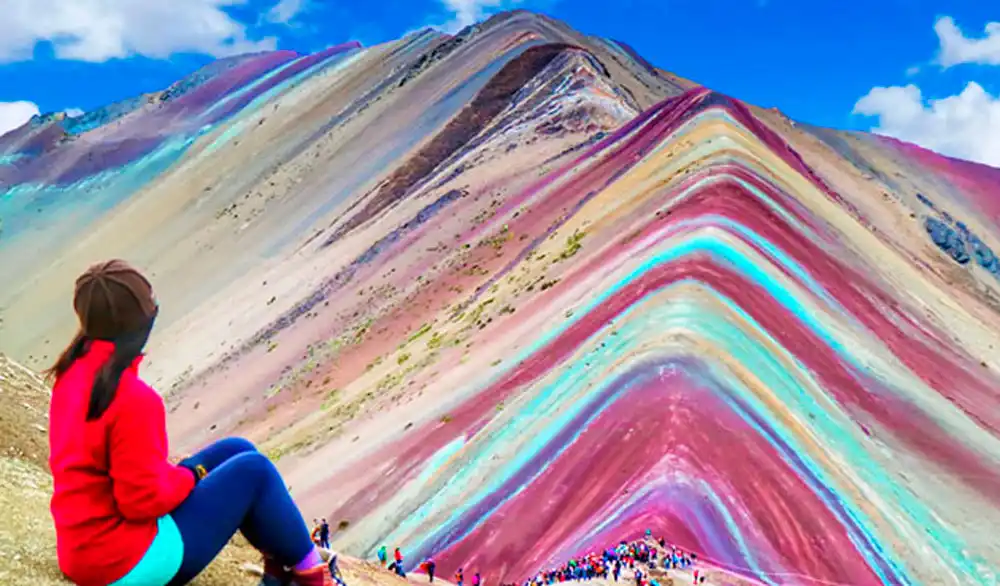 Montaña de Siete Colores + Raqchi + Puno