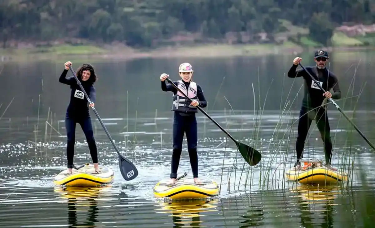 Stand up paddle en la laguna de Huaypo