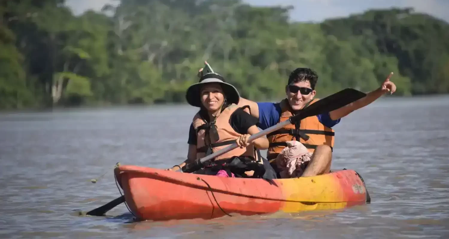 Tambopata Express + lago Sandoval 2d/1n