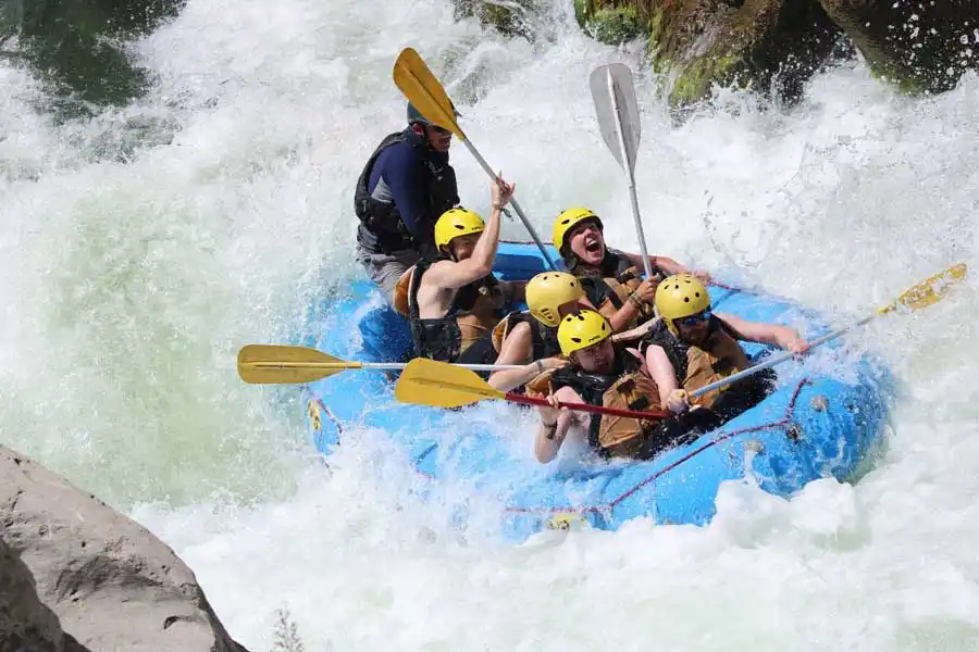 Tour: Canotaje en el río Chili