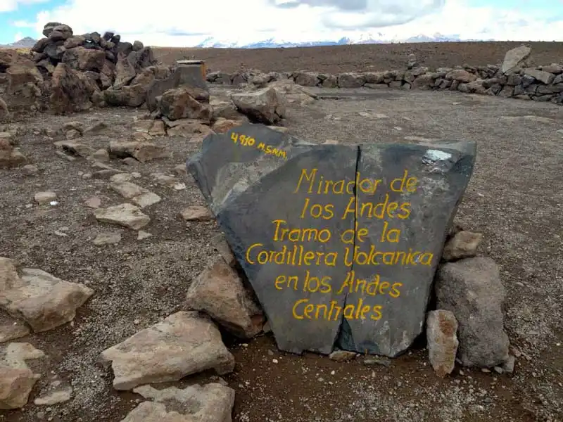 Tour full day al cañón del Colca con conexión a Puno